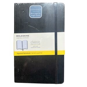 Moleskine Classic Expanded Notebook. Squared (graph) featuring 400 pages NEW
